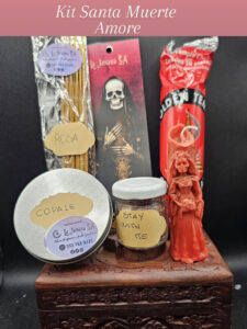 Kit Amore con Invocazione Santa Muerte -Carboncino -I ncenso stick - Resina Copale - Candela rossa Santa Muerte - Polvere Stay With Me